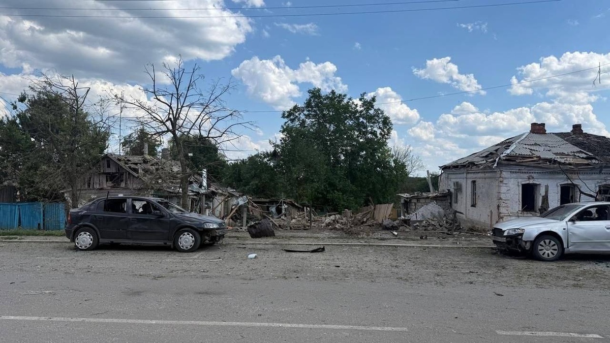 Росія вдарила по Балаклії на Харківщині: загинула людина, 8 поранених