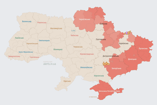 Масова атака дронів над Україною: у Миколаєві знищено будинок і є загибла