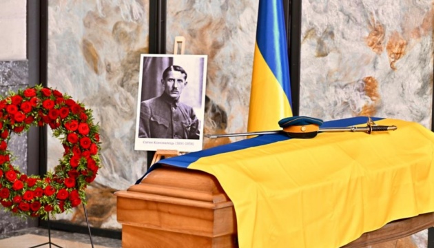 Прах Євгена Коновальця повернеться в Україну після ексгумації у Роттердамі