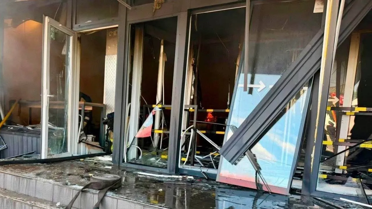 Росія вдарила по логістичній компанії у Павлограді: масштабна пожежа