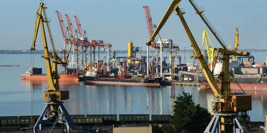 Морська блокада Одеси: Україна вивозить лише 30% зерна і може зіткнутися з дефіцитом зберігання