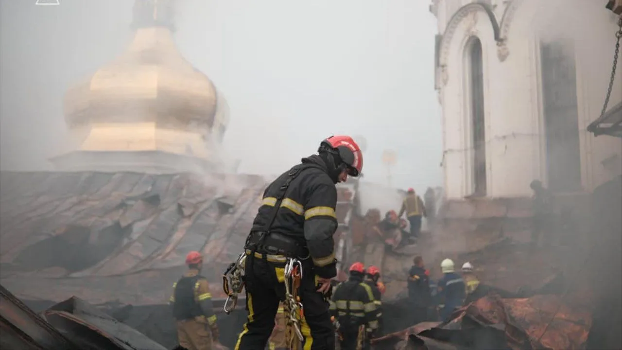 Зеленський на 975-річчі Лаври анонсував закон про захист національних святинь