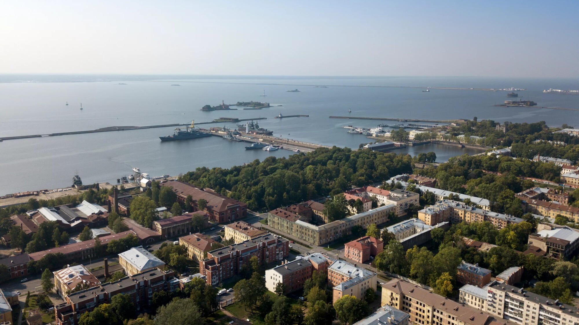 Яндекс накладає ліс на супутникові знімки, щоб приховати ракетні батареї поблизу Фінляндії