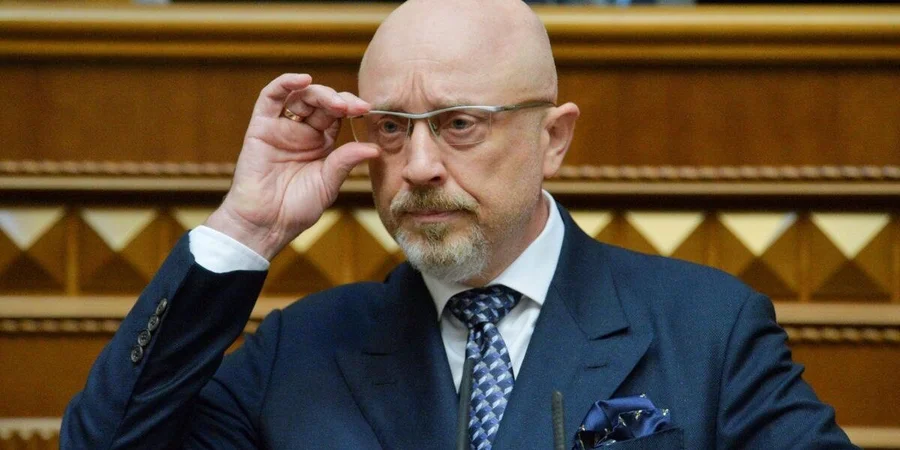 Резніков закликав до обов'язкової мобілізації жінок: це вдвічі збільшить мобілізаційний ресурс