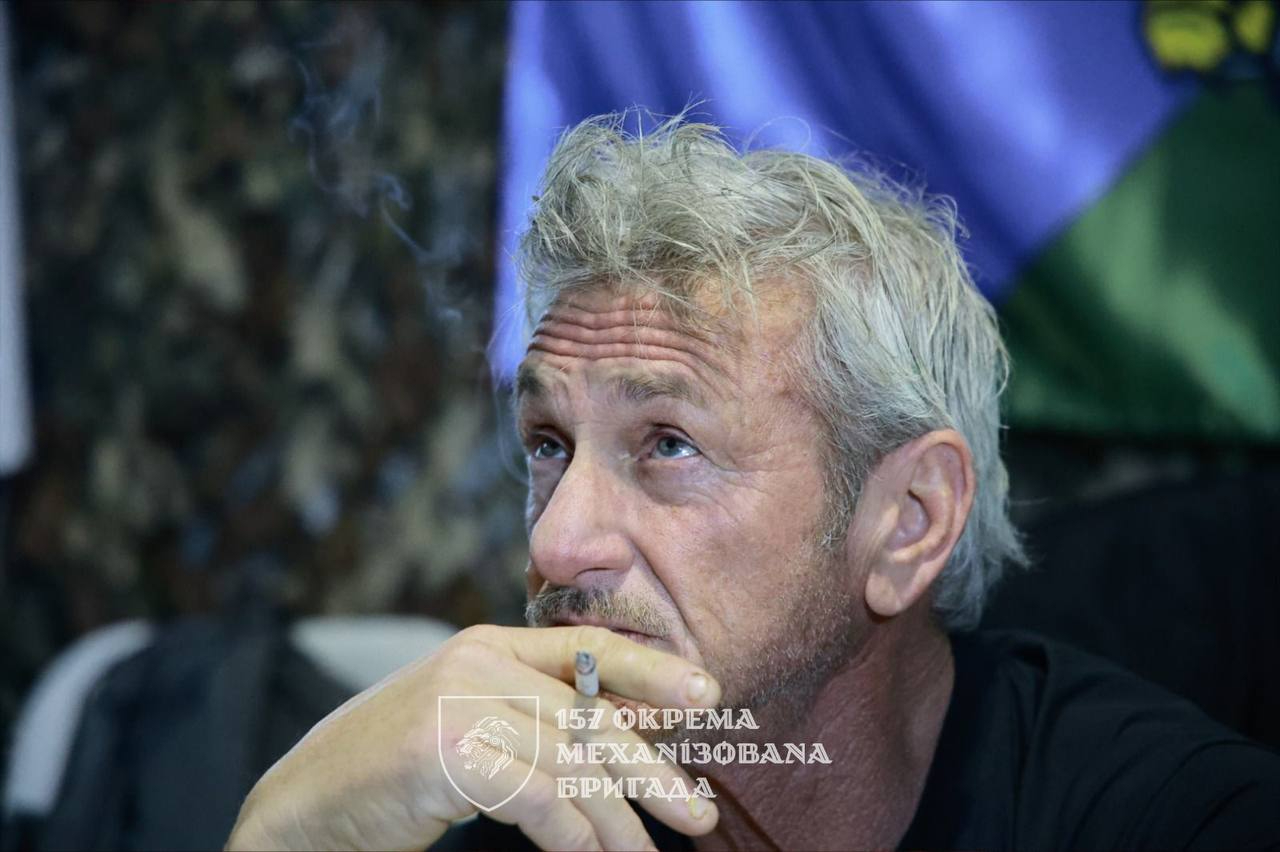 Шон Пенн пропустив Оскар заради України: відвідав 157-у ОМБр на Донеччині разом з Єрмаком