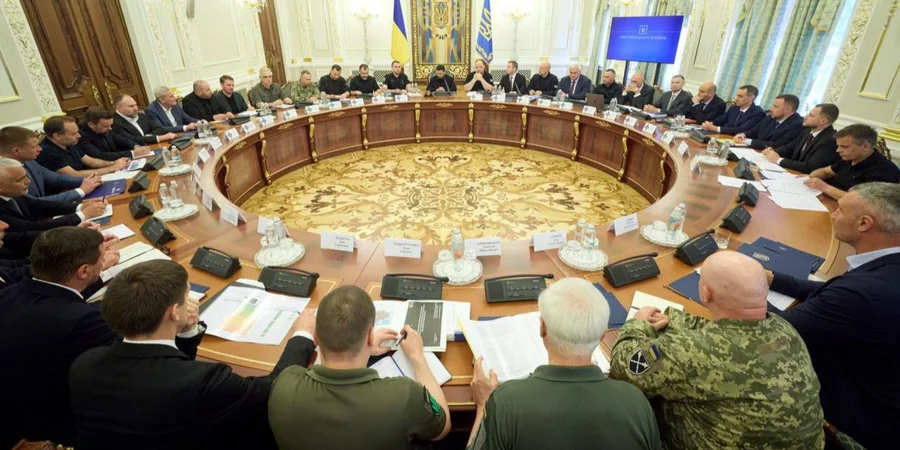 Зеленський ввів Сибігу та Хмару до складу РНБО