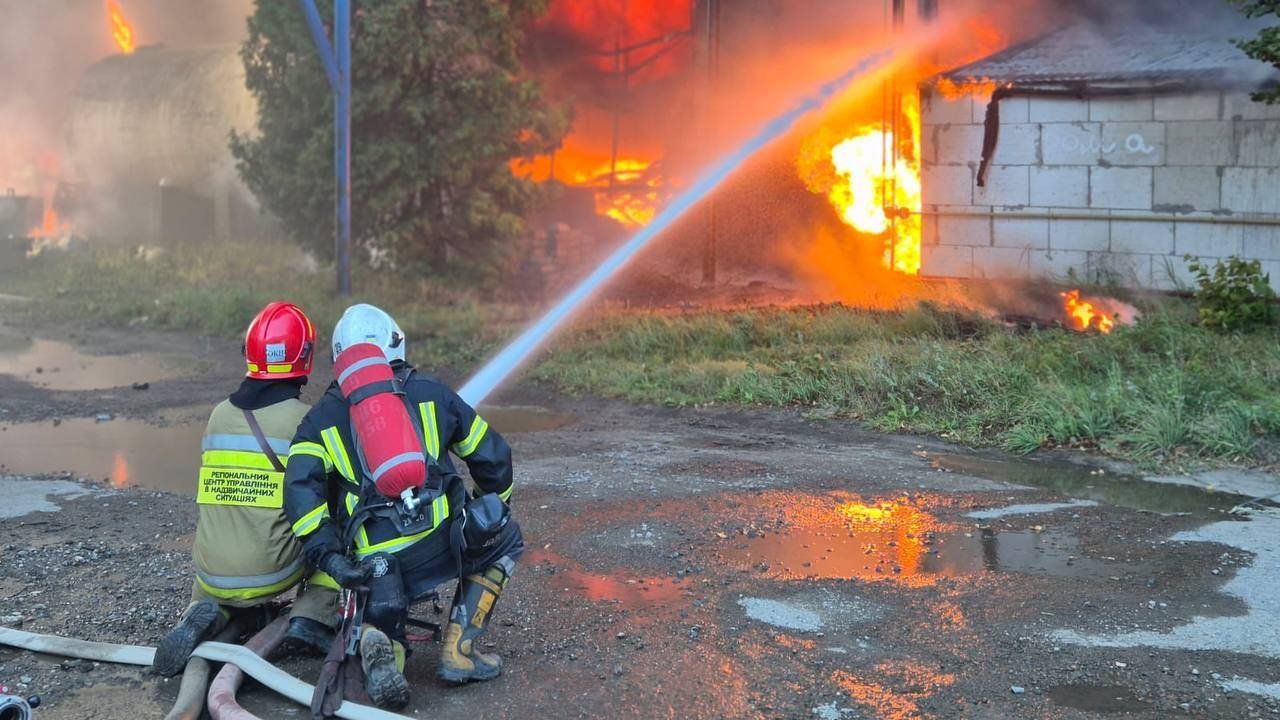 Пожежа на заводі «Іскра» у Львові: двоє загиблих, п'ятеро постраждалих