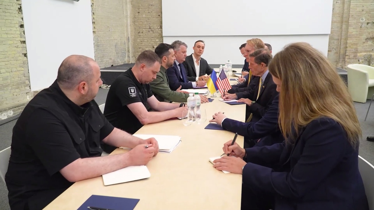 Зеленський зустрівся з сенаторами США Блюменталем і Ленкфордом: обговорили санкції та Patriot