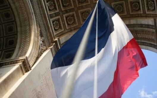 Франція хоче обмежити закупівлю зброї Україною за межами ЄС за кошти кредиту