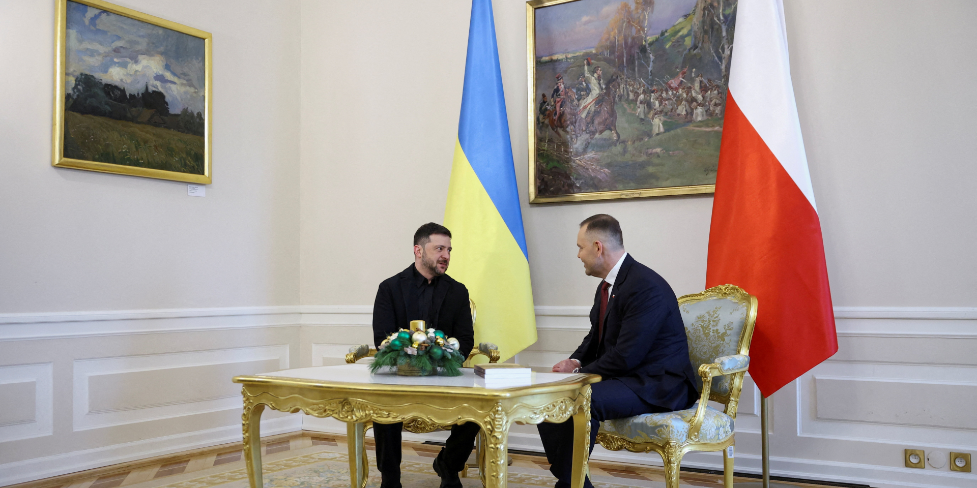 Навроцький привітав Зеленського з Днем Незалежності, але нагадав про «напружені моменти»