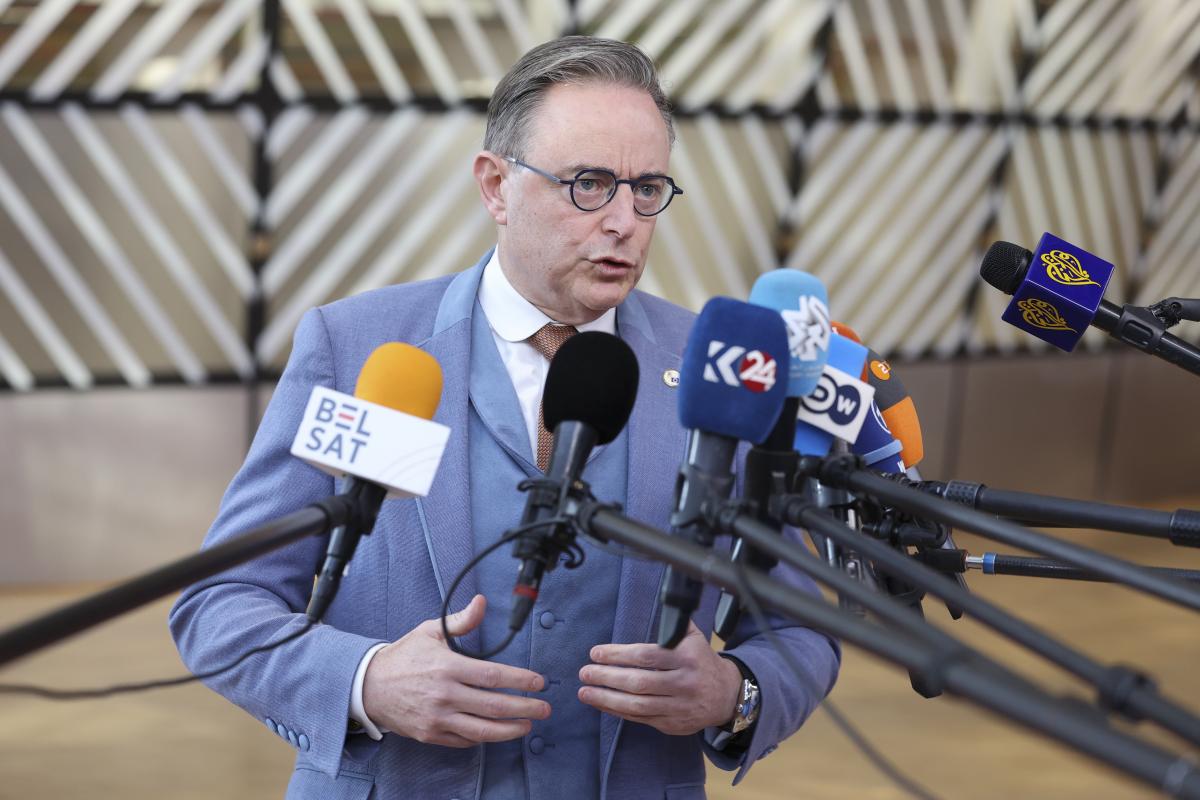 Прем'єр Бельгії Де Вевер пояснив позицію про переговори з РФ: ЄС має бути за столом