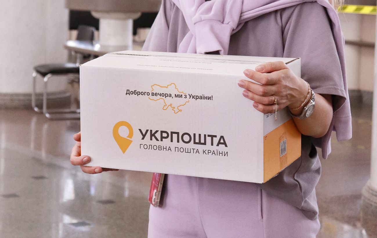 Дрон РФ знищив вантажівку Укрпошти під Краматорськом: близько 500 посилок згоріли