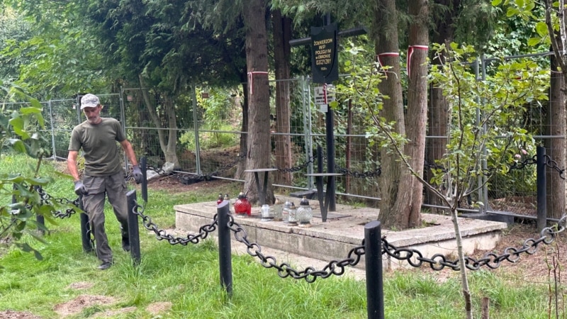На Волині поховали останки 55 поляків — жертв Волинської трагедії 1943 року