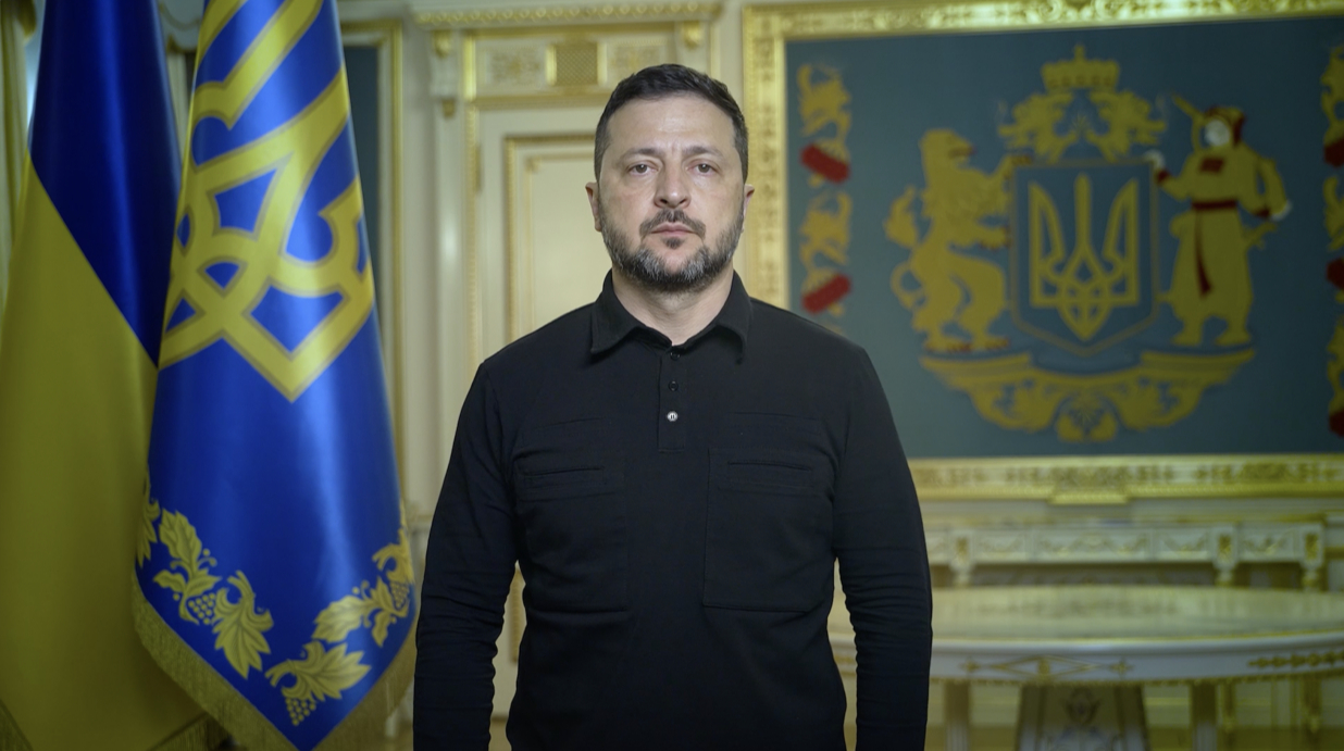 Зеленський оголосив кампанію з блокування повітряного простору Росії