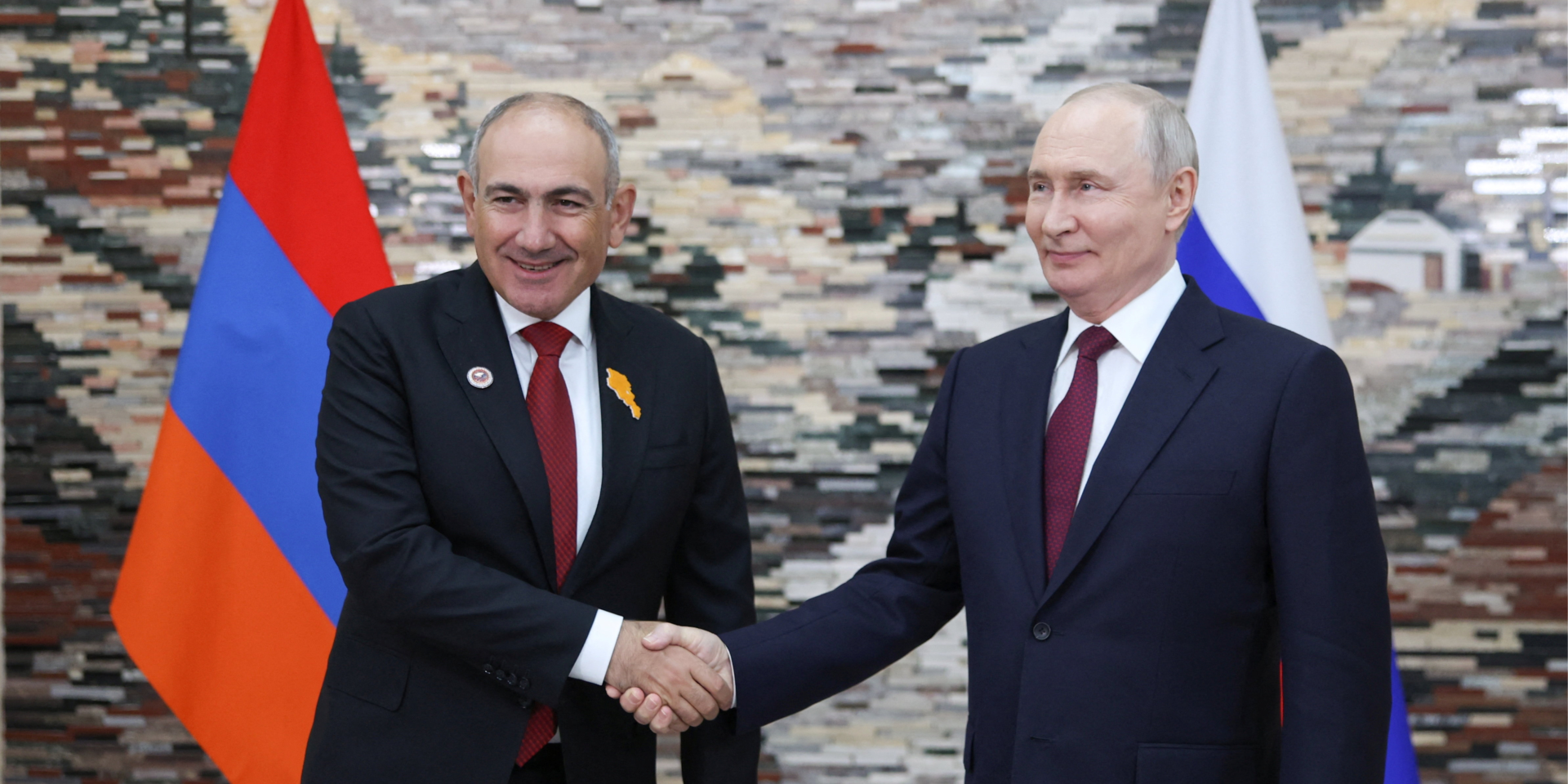 Путін і Пашинян публічно посперечались на саміті ШОС щодо євроінтеграції Вірменії