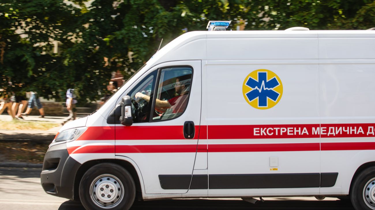 Дрон вдарив по житловому кварталу Запоріжжя: семеро поранених