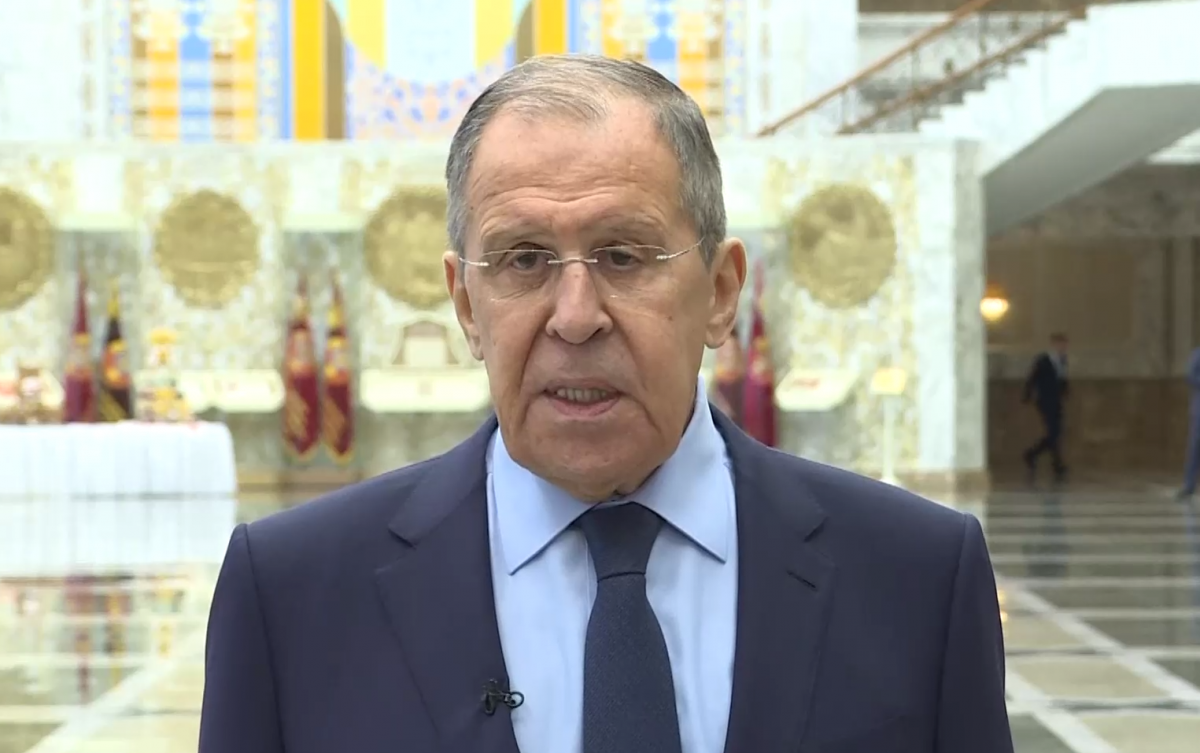 Коханка та падчерка Лаврова отримали паспорти ОАЕ за заслуги перед державою