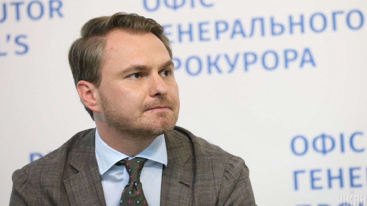 Генпрокурор Кравченко подав у відставку в розпал операції «Карфаген» проти шахрайських кол-центрів