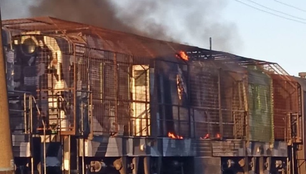 Росіяни прицільно вдарили двома «шахедами» по поїзду Київ-Суми: постраждалих немає