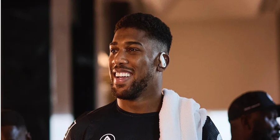 Усик привіз до Києва Ентоні Джошуа: ексчемпіон вперше в Україні