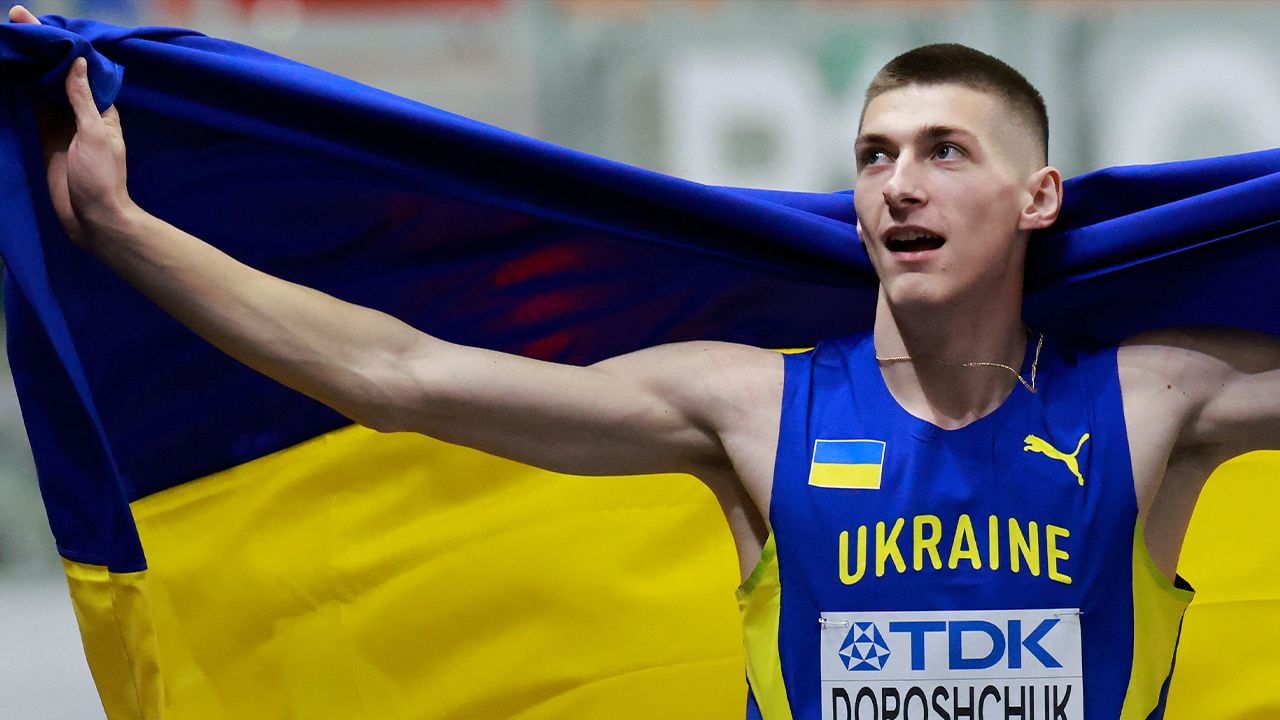 Олег Дорощук здобув золото чемпіонату світу зі стрибків у висоту у приміщенні