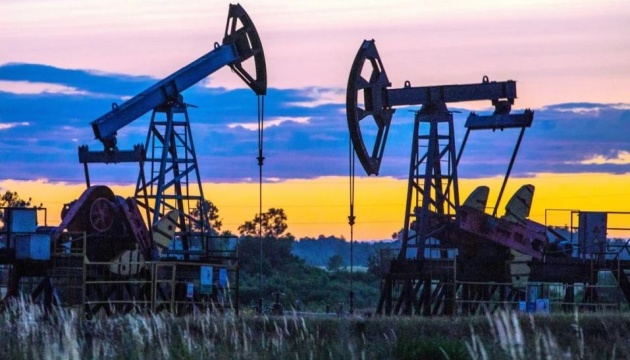 Нафта дешевшає третій день поспіль: ринок заспокоївся після послаблення побоювань щодо Саудівської Аравії
