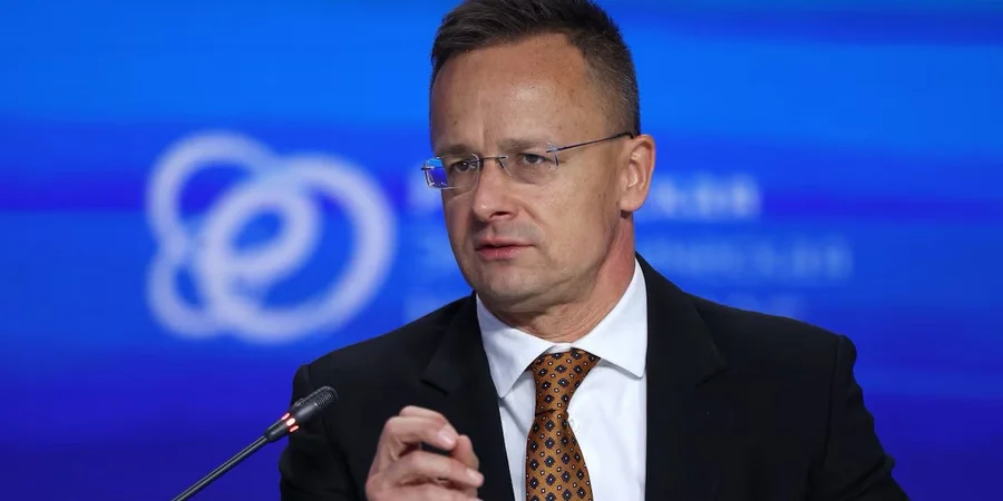 Сійярто роками звітував Лаврову про перебіг засідань ЄС — WP