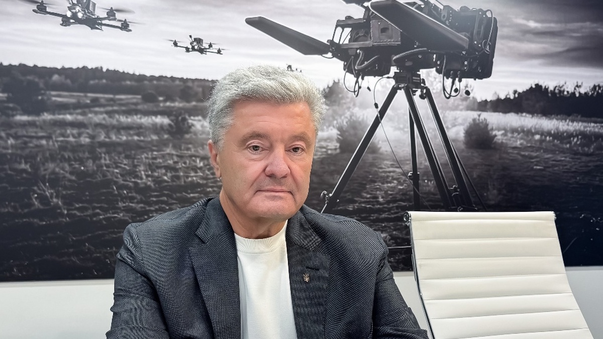 Порошенко ініціює постачання 24 штурмовиків A-29 Super Tucano для протидії реактивним дронам