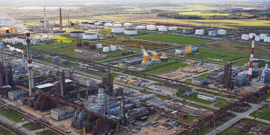 Нафтогаз та ORLEN підписали меморандуми: $500 млн на пальне та постачання LNG у 2027 році