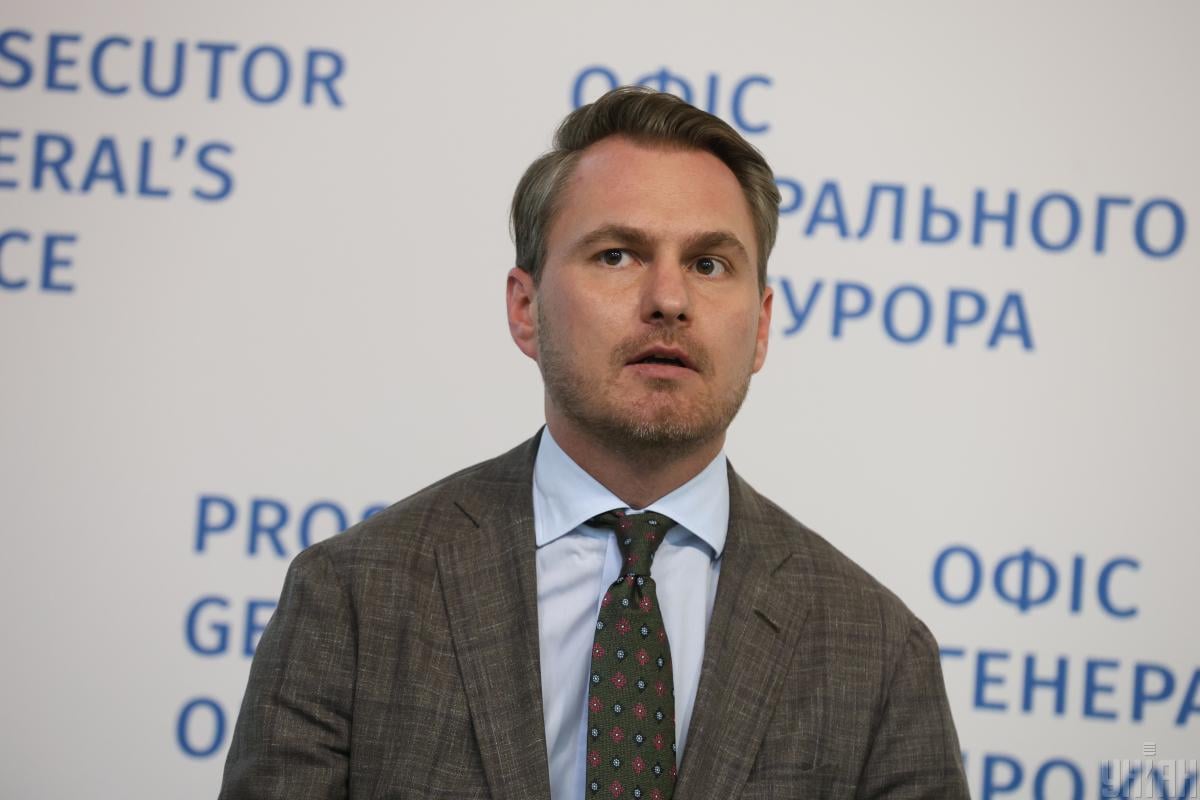 Ексгенпрокурора Кравченка офіційно звільнили з органів прокуратури