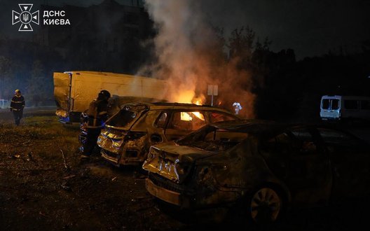 Нічна атака РФ: балістика вдарила по Києву, 2 загиблих, пошкоджено пологовий