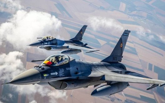 Невідома ціль залетіла до Румунії під час атаки РФ на Україну, підняли два F-18 та гелікоптер