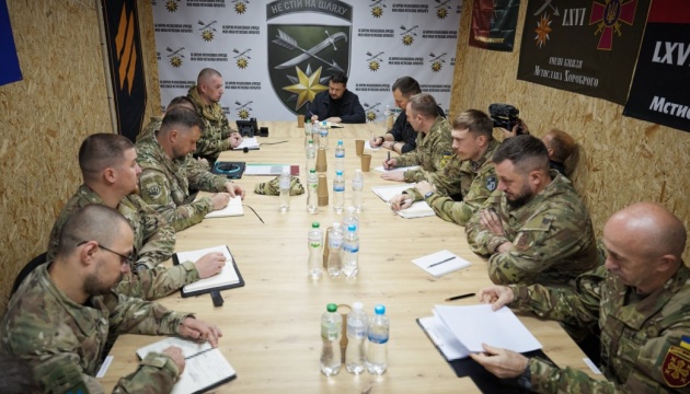 Зеленський на фронті: операція «Вівальді» повернула 176 км², обговорено план 4-го сезону