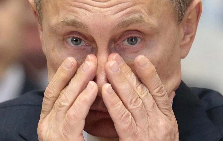 Путін повторює помилку Брежнєва: зростання воєнних витрат може знищити Росію — The Telegraph