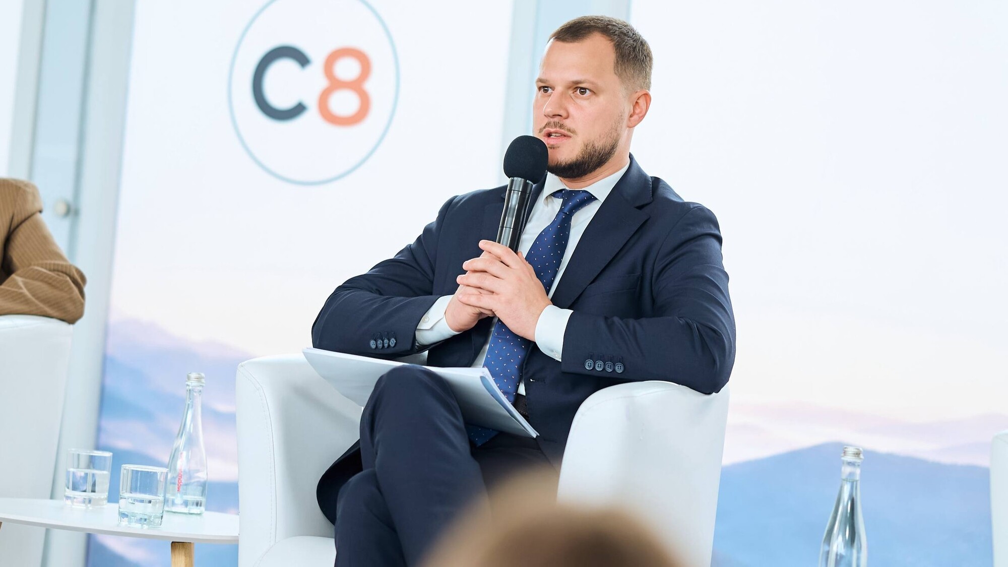Київ будує понтонні переправи та розглядає тунель під Дніпром на випадок ураження мостів
