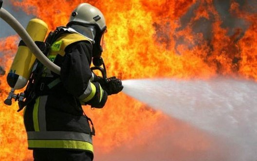 Росія атакувала Київ ввечері: пожежа у Голосіївському районі після удару дронами