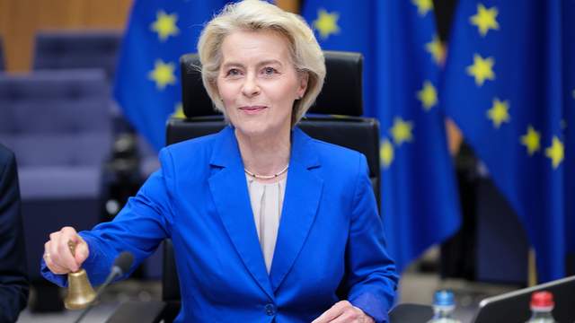 Посольства всіх країн ЄС залишаються у Києві попри погрози Росії