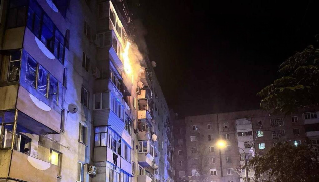 Росія вдарила дроном по житловому будинку у Запоріжжі ввечері 5 жовтня