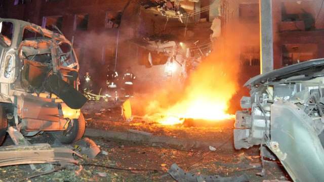 Росіяни завдали удару КАБами по Запоріжжю: влучання у п'ятиповерхівку, під завалами люди