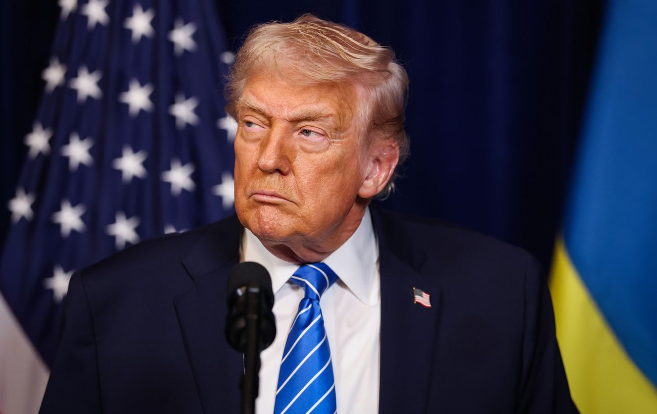Трамп закликав Україну обрати нового президента замість Зеленського