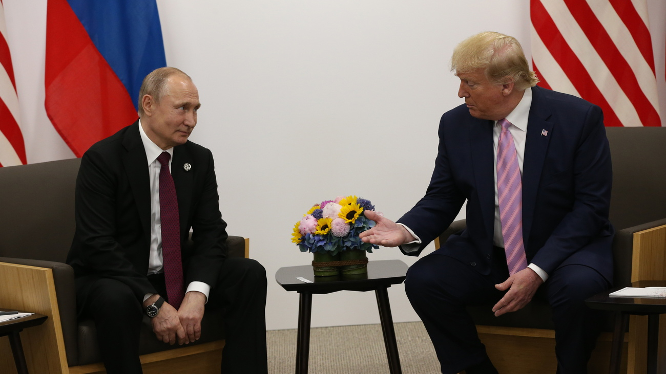 Трамп заявив, що Україні час мати нового президента після критики Зеленського