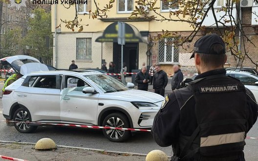 Вибух електрокара у центрі Києва: водія госпіталізували