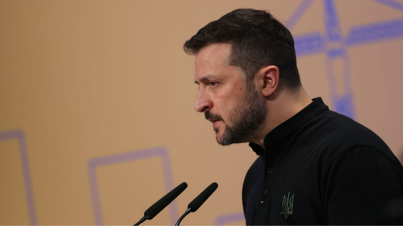 Зеленський звернувся до Маска: обмеження Starlink призведе до людських жертв