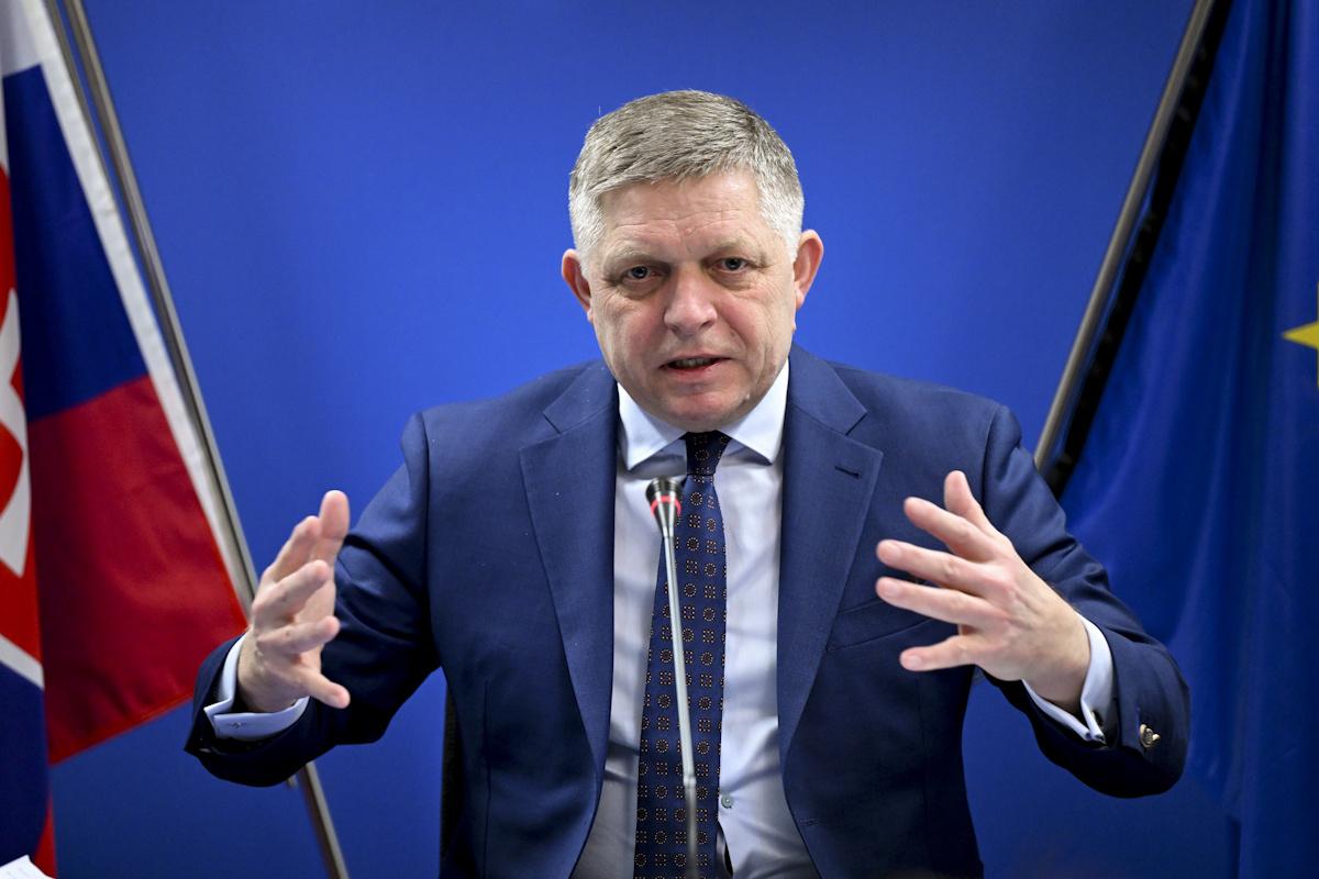 Фіцо анонсував візит до Львова та відновлення контактів з Росією