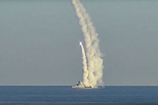 Масований удар РФ: балістика та "Калібри" по Запоріжжю, Кривому Рогу і Дніпру, Київ — в червоній тривозі