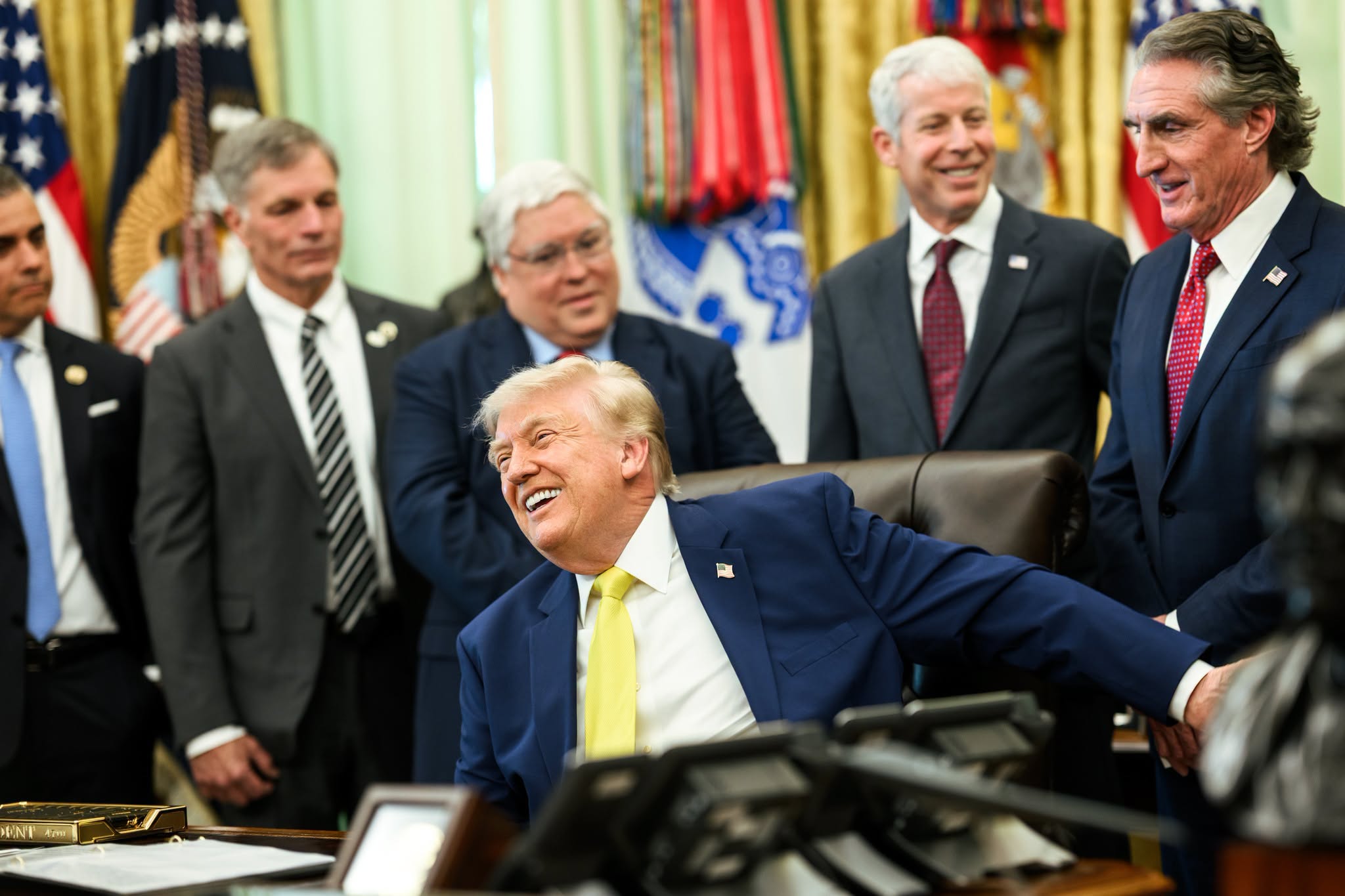 Трамп підписав указ про призупинення санкцій проти Росії за «законом Грема»