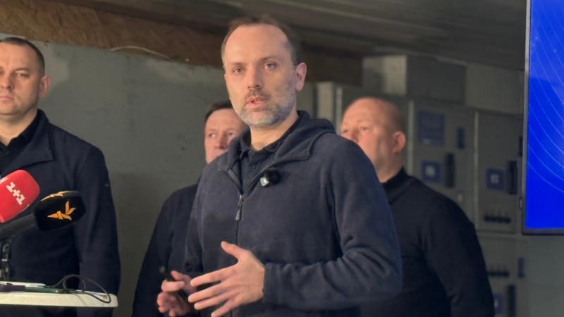 Укрзалізниця посилює безпеку: при тривозі поїзд зупиняється і всіх евакуюють