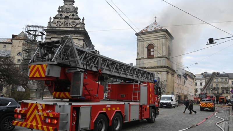Удар по Львову: 32 постраждалих, пошкоджено пам'ятки ЮНЕСКО, Румунія засудила атаку