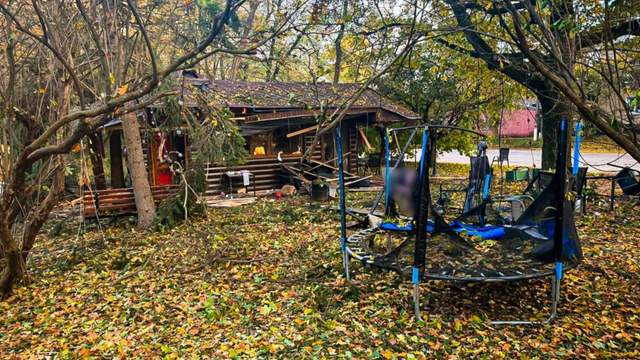 Дрон РФ вдарив по парку на Харківщині: 6 загиблих, серед яких троє дітей, 15 поранених