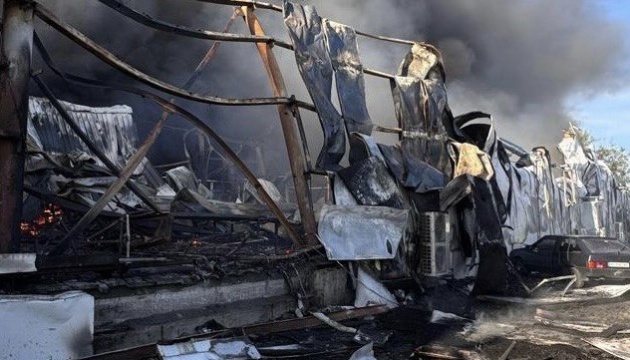 Росія вдарила по складах у передмісті Дніпра: є поранені